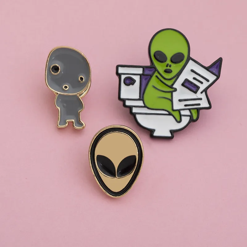 Funny Cute Cartoon Alien Shape Alloy Brooch Unisex Brooch