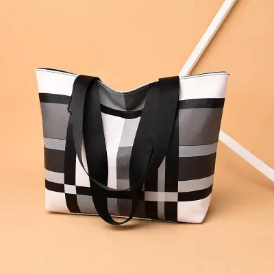 Women Leisure Contrast Plaid Pattern PU Shoulder Tote Bag