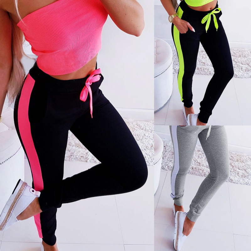 【SWEATSWEET】LACE STUD JOGGER PANTS ★韓国人気★ 追跡付 Spray Heart Jogger Bending Pants IS06 - K-Pop style | LEWKIN