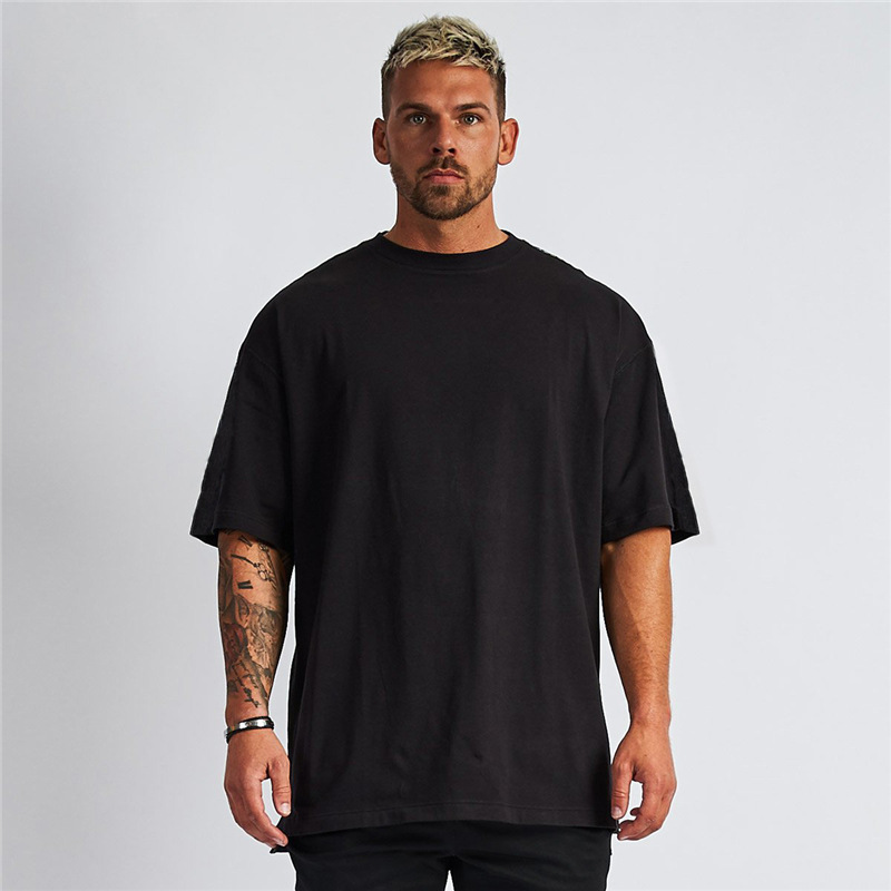 Wholesale M-2XL Men Solid Color Round Neck Breathable Short