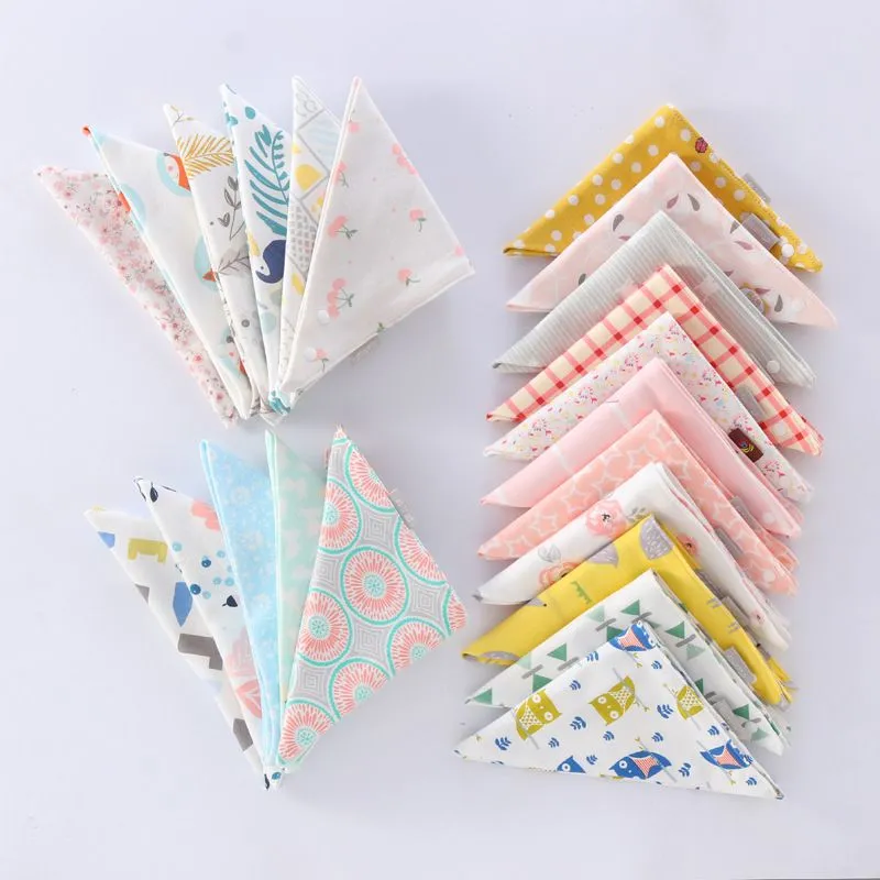 Newborn Baby Triangle Cartoon Bib Burp Cloth - Cotton Unisex