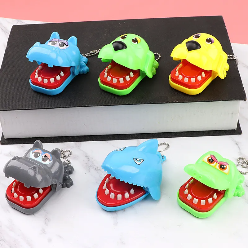Spoof Bite Hand Shark Creative Small Plastic Toy for Kids