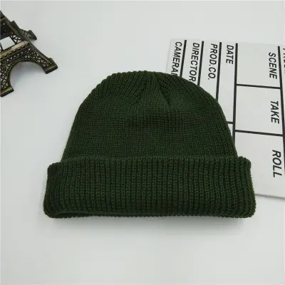 Solid Color Knitted Unisex Men And Women Beanies