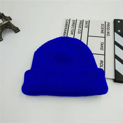Solid Color Knitted Unisex Men And Women Beanies