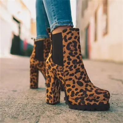 Size:4.5-11 Women Leopard Print Suede Ankle Boots with Chunky Heel