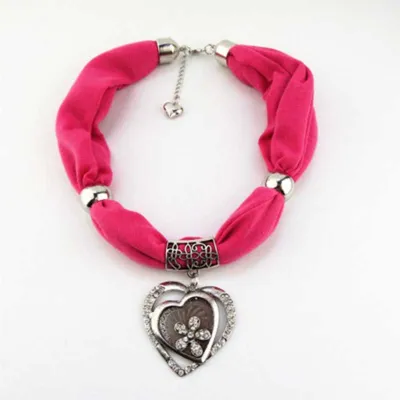 Lady Graceful Love Heart Shape Alloy Pendant Polyester Scarf Necklace