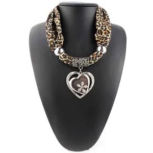 Lady Graceful Love Heart Shape Alloy Pendant Polyester Scarf Necklace