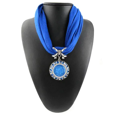 Women's Hollow Pattern Round Stone Pendant Polyester Scarf Necklace