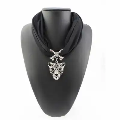 Lady Unique Leopard Alloy Pendant Polyester Scarf Necklace