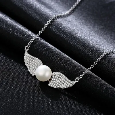 Women Sweet Style Angel's Wings Design Natural Pearl Pendant Necklace