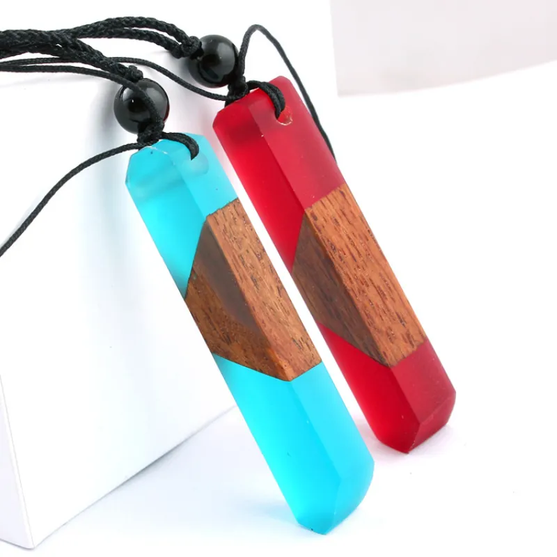 Woven Chain Design Wooden Resin Pendant Necklace