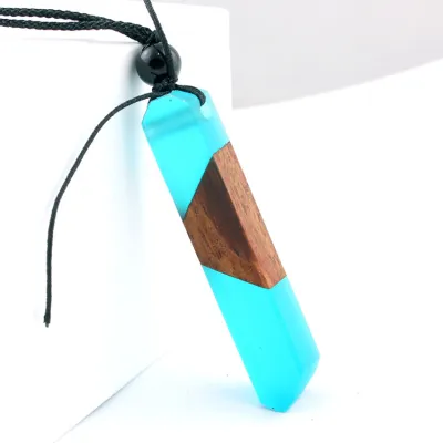 Woven Chain Design Wooden Resin Pendant Necklace