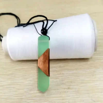 Woven Chain Design Wooden Resin Pendant Necklace
