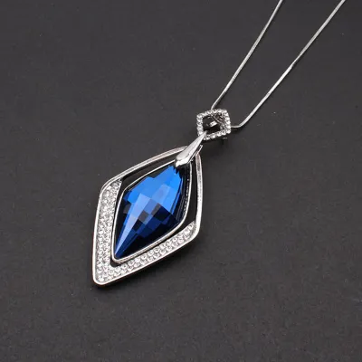 Double Rhombus Pendant Women Statement Alloy Necklace with Artificial Crystal