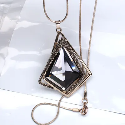 Rhinestone Decor Rhombus Pendant Snake Chain Necklace for Women
