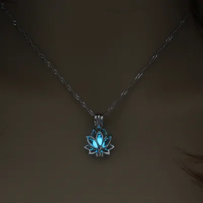 Glowing Lotus Flower Shaped Pendant Necklace for Women Alloy Water Wave Chain Luminous