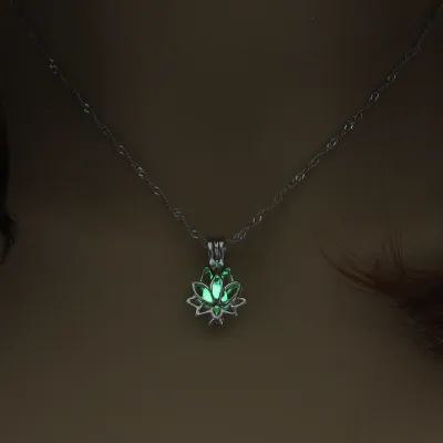 Glowing Lotus Flower Shaped Pendant Necklace for Women Alloy Water Wave Chain Luminous