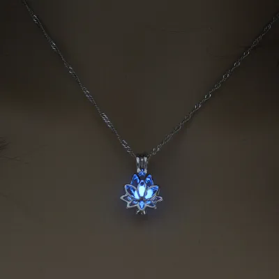 Glowing Lotus Flower Shaped Pendant Necklace for Women Alloy Water Wave Chain Luminous