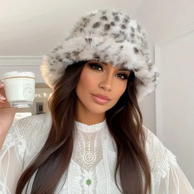 Women Fashion Leopard Warm Thickened Plush Hat