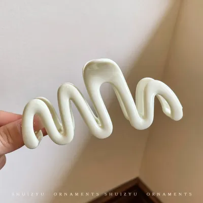 Women's Fashion Solid Wave Hair Grab Clip