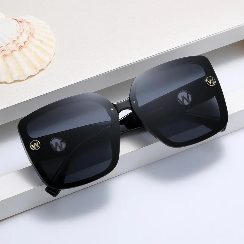 Women Fashion Retro Square Frame Sunglasses