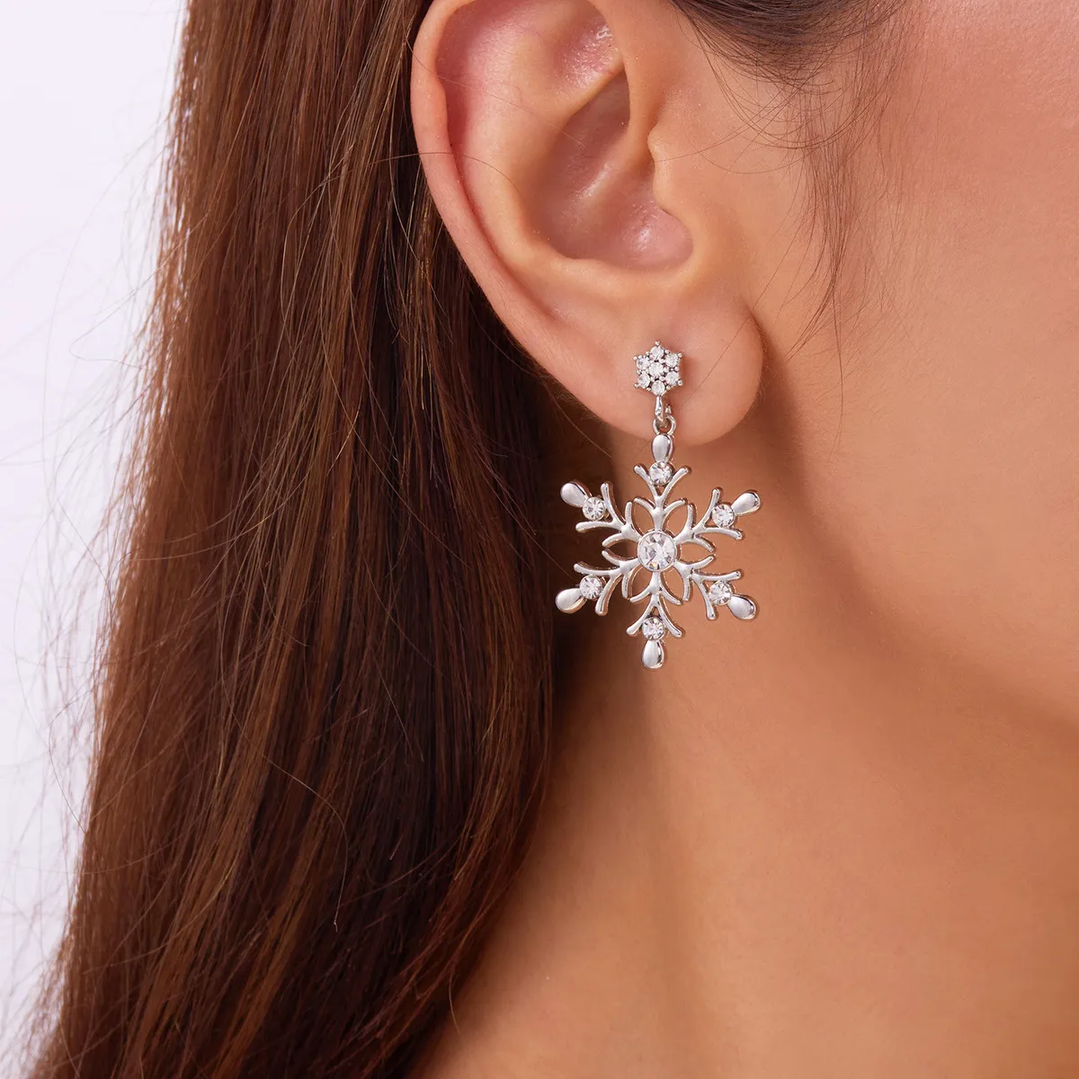 Women Fashion Christmas Snowflake Rhinestone Pearl Earrings Fresh Sweet