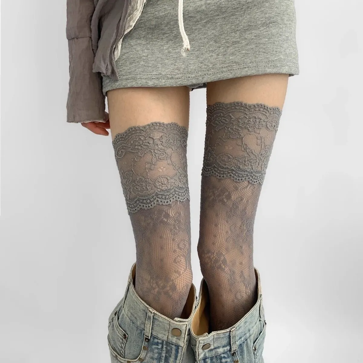Delicate Lace Solid Color Women Over-The-Knee Stockings