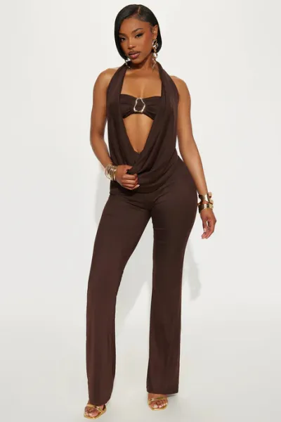 Women Fashion Sexy Solid Color Metal Decorated Halter-Neck Tank Top Slim-Fit Pants Two-Piece Set