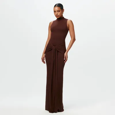 Women Elegant Solid Color Round Neck Sleeveless Slim-Fit Maxi Dress