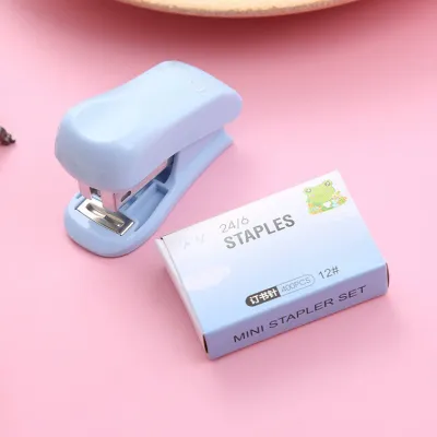 Fashion Creative Solid Color Mini Stapler Set 24/6 40 Sheets