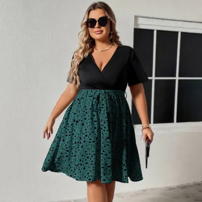 Women Fashion Casual Plus Size Printed Stitching V-Neck Short Sleeve Pleated Dress