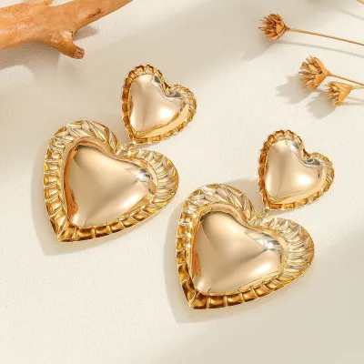 Women Fashion Retro Geometric Metal Love Earrings