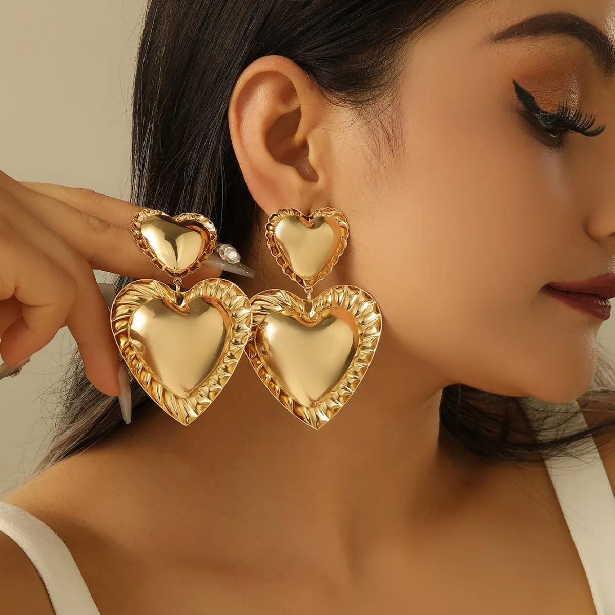 Women Fashion Retro Geometric Metal Love Earrings