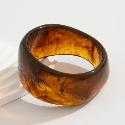 Women Retro Irregular Round Acrylic Bracelet