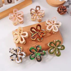 Fashion Hollow Floral Grip Hair Clip, Women's PVC Natural Sweet Style