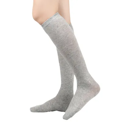 Women Fashion Three Bar Striped Mid-Tube Calf Socks