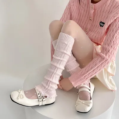 Women Fashion Solid Color Knitted Mid-Calf Socks