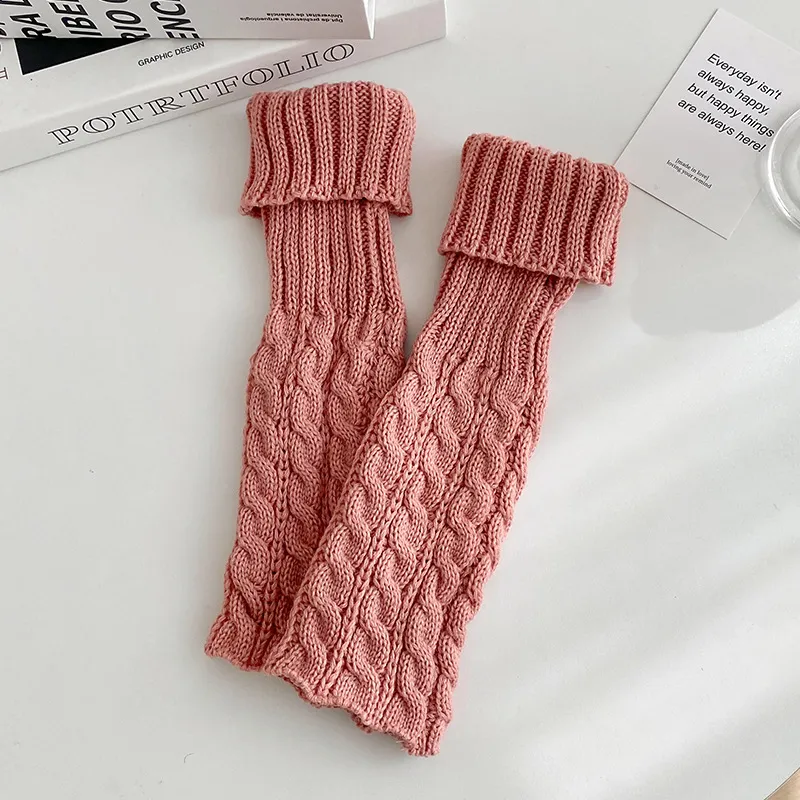 Women Fashion Solid Color Turn-Up Twist Knitted Mid-Calf Socks