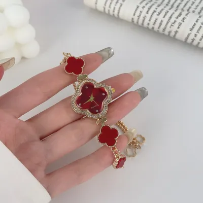 Antique Vintage Full Rhinestone Adjustable Bracelet Watch for Women Light Luxury Heart Geometric Alloy