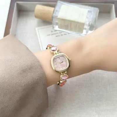 Antique Vintage Full Rhinestone Adjustable Bracelet Watch for Women Light Luxury Heart Geometric Alloy