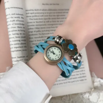 Antique Vintage Full Rhinestone Adjustable Bracelet Watch for Women Light Luxury Heart Geometric Alloy