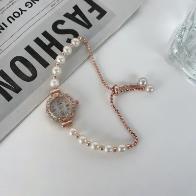 Antique Vintage Full Rhinestone Adjustable Bracelet Watch for Women Light Luxury Heart Geometric Alloy