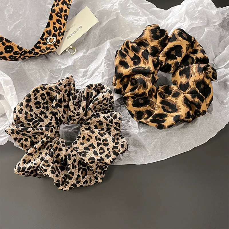 Vintage Leopard Large Scrunchie Hair Ring with High Elasticity