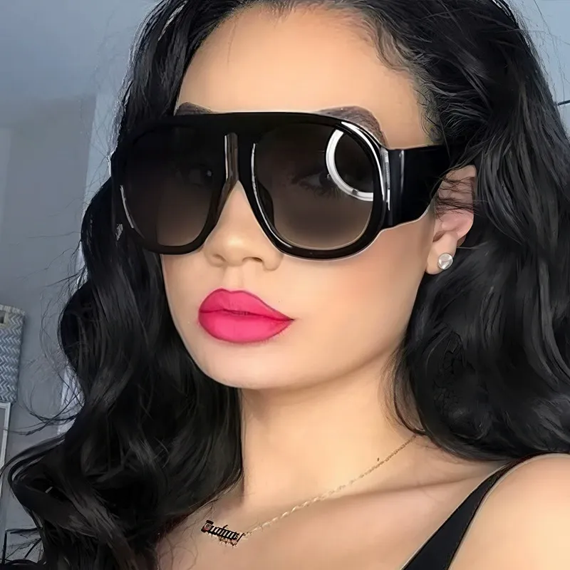 Women Large Frame Round Plastic Sunglasses