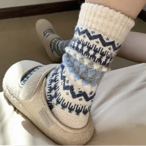 Women's Wool Mid-Calf Socks Geometric Pattern Retro Ethnic Style