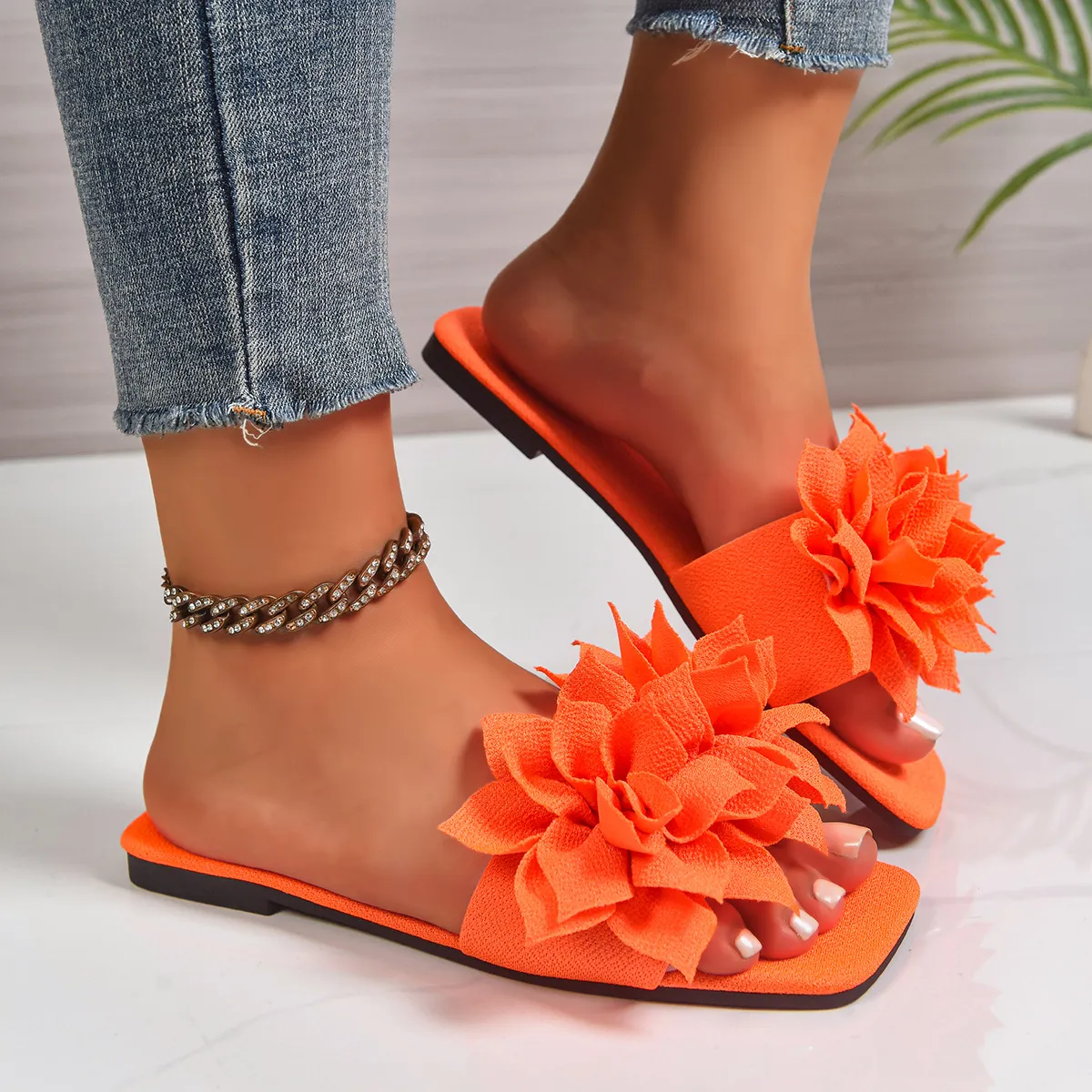 Women Fashion Solid Color Floral Flat Slippers Commuter Slip On