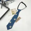 Pearl Floral Tie