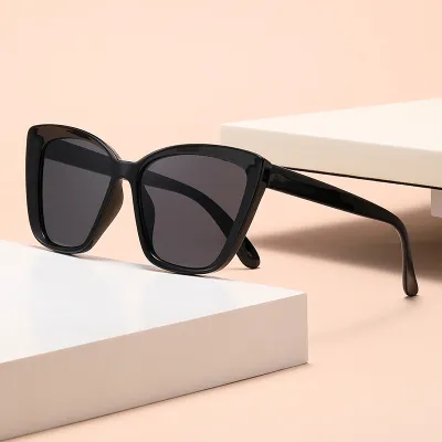 Fashion Retro Cat Eye Square Frame Sunglasses PC Lens
