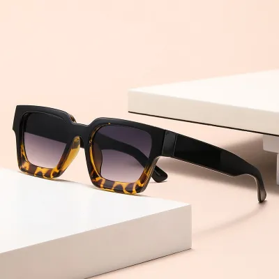 Fashion Classic Thick Box UV-Resistant Full Frame Square Sunglasses