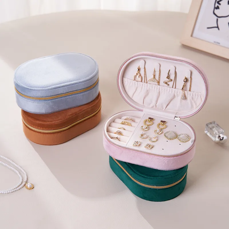 Fashion Flannel Portable Jewelry Storage Box